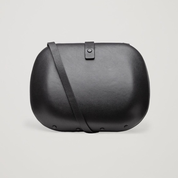 SOLD        COS  leather clutch/handbag - Picture 10 of 10